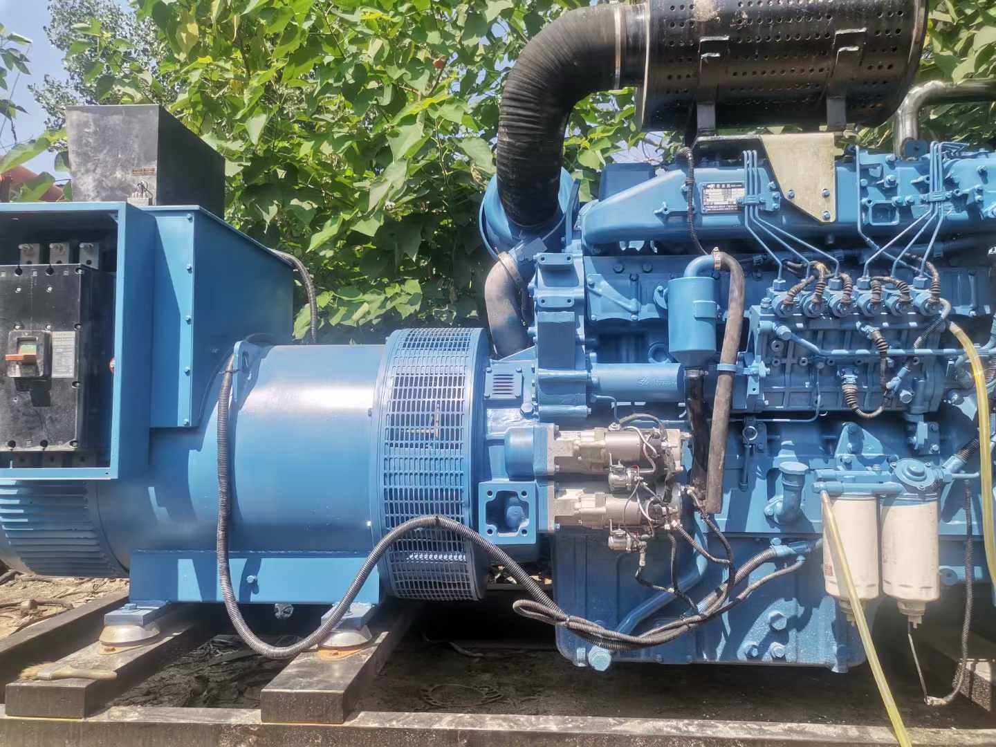 陵水详细说明降低 800kW 柴油发电机输出电流波动的方法